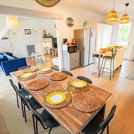 Surf House Bed & Breakfast *