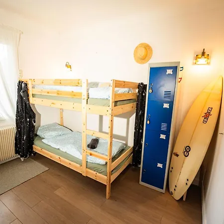 Surf House *